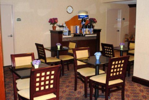Holiday Inn Express Waterbury Exteriér fotografie