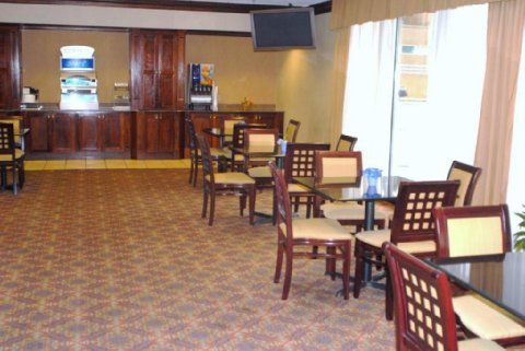 Holiday Inn Express Waterbury Exteriér fotografie