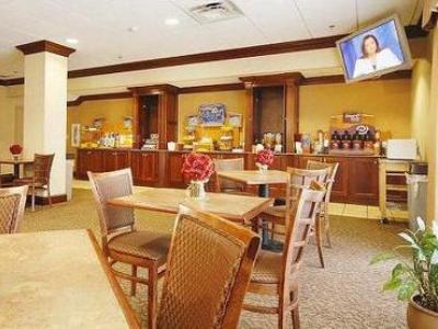 Holiday Inn Express Waterbury Exteriér fotografie